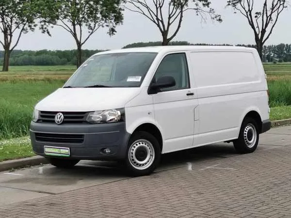 Volkswagen Transporter BENZINE Image 2